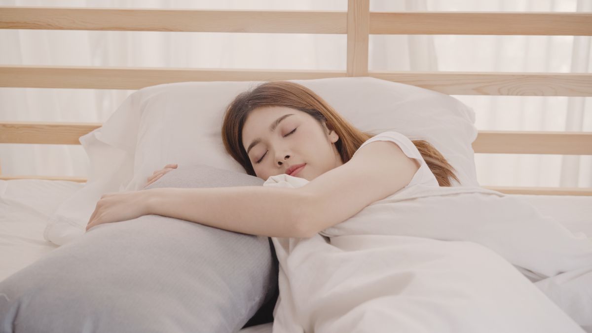 Ngủ và thức dậy vào giờ cố định mỗi ngày, cải thiện chất lượng giấc ngủ