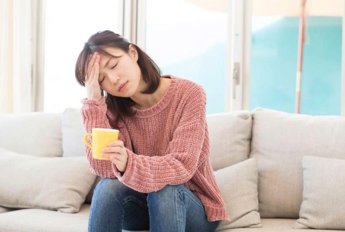 Tụt huyết áp gây mệt mỏi hoặc rất mệt mỏi.